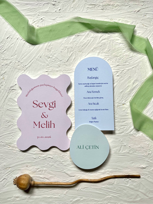 Pembe dalgalı kesim masa kartı & menü seti